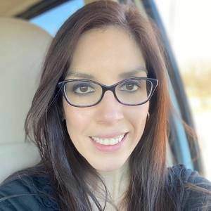 Meet your Posher, Ivonne